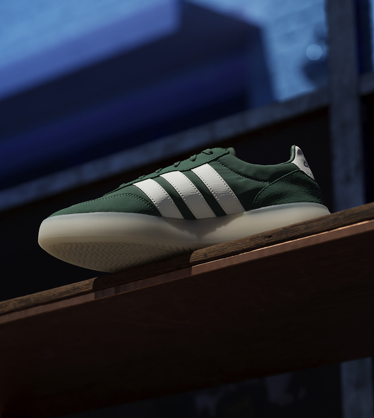 BARREDA DECODE Stripe Detail Lace-Up Sneakers