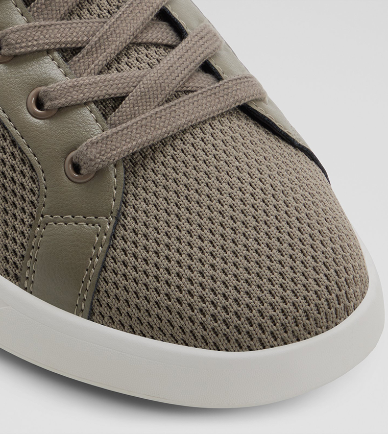 JOSHY Solid Lace-Up Sneakers