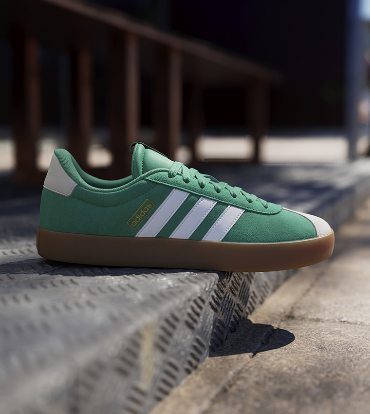 VL COURT 3.0 Lace Up Sneakers