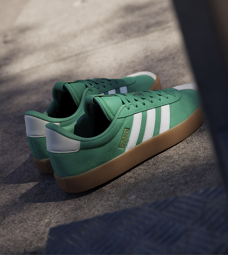 VL COURT 3.0 Lace Up Sneakers