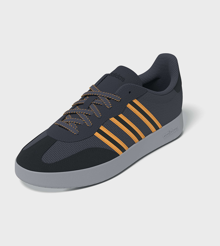 سنيكرز باريدا مخطط برباط