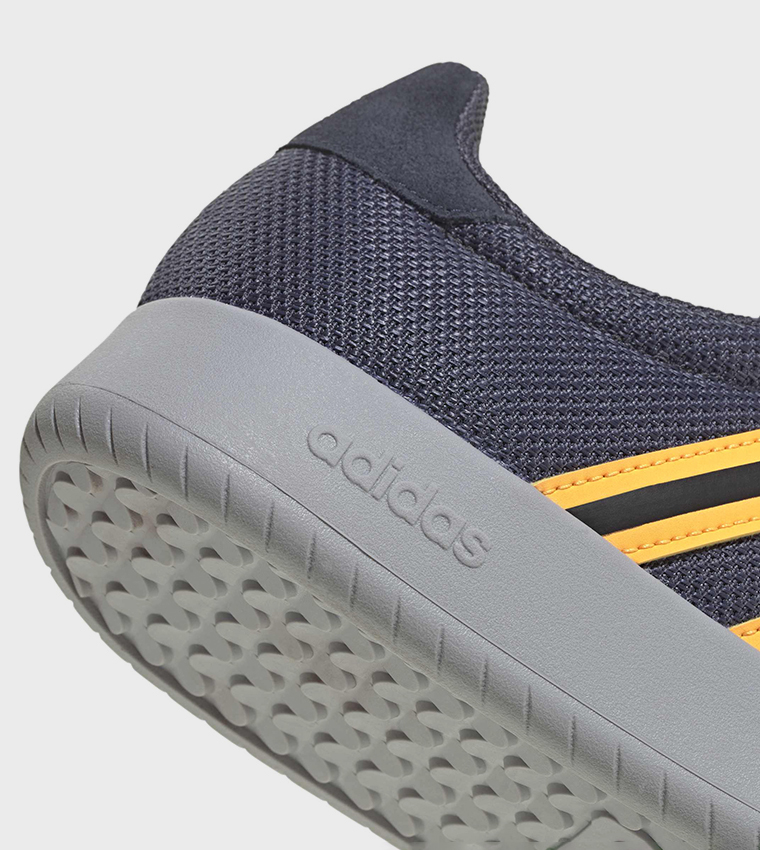 سنيكرز باريدا مخطط برباط