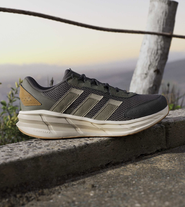 ASTRASTAR Stripe Detail Lace-Up Sneakers
