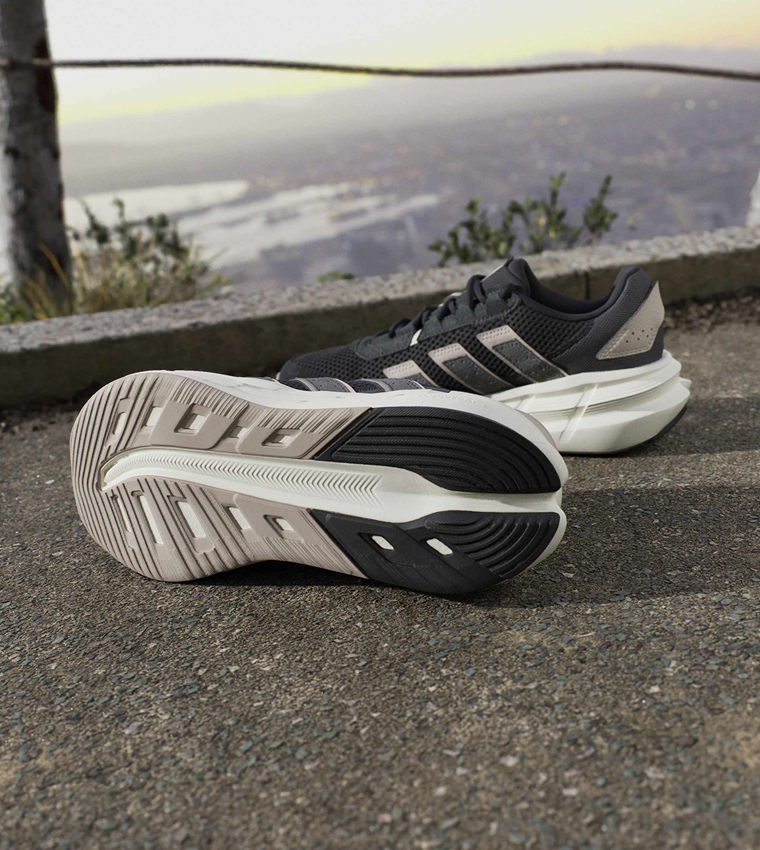 ASTRASTAR Stripe Detail Lace-Up Sneakers