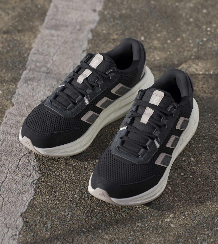 ASTRASTAR Stripe Detail Lace-Up Sneakers