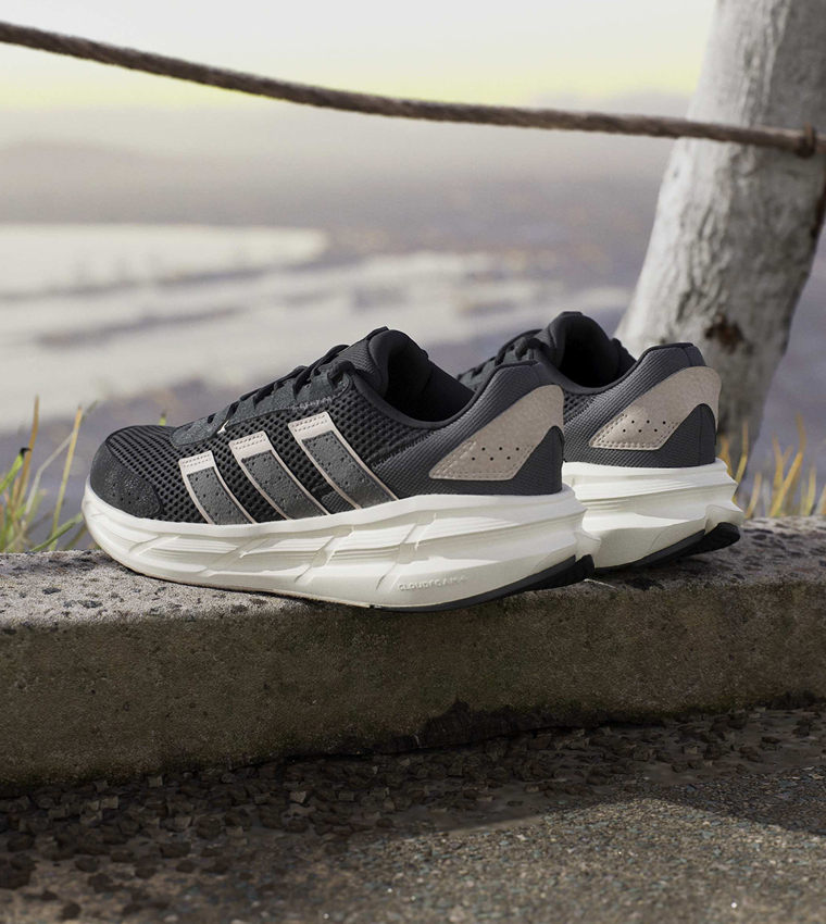 ASTRASTAR Stripe Detail Lace-Up Sneakers