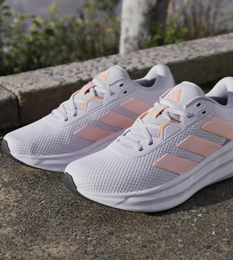 GALAXY 7 Stripe Detail Lace-Up Running Shoes