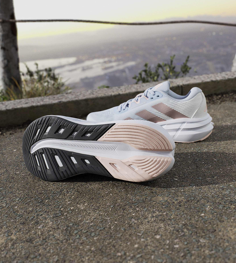 QUESTAR 3 Stripe Detail Lace-Up Running Shoes