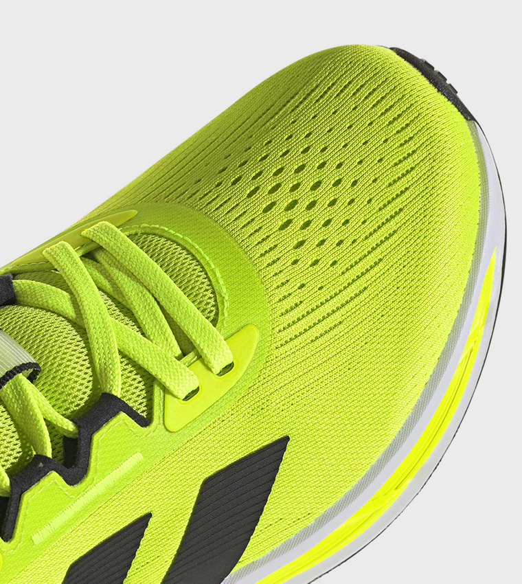 QUESTAR 3 Stripe Detail Lace-Up Running Shoes