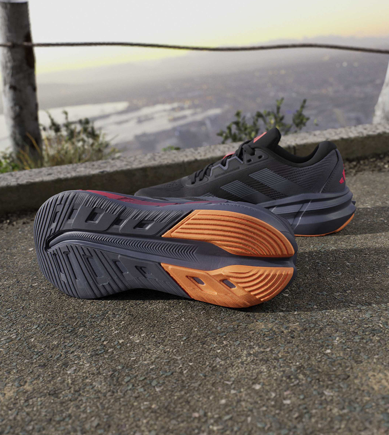 QUESTAR 3 Stripe Detail Lace-Up Running Shoes