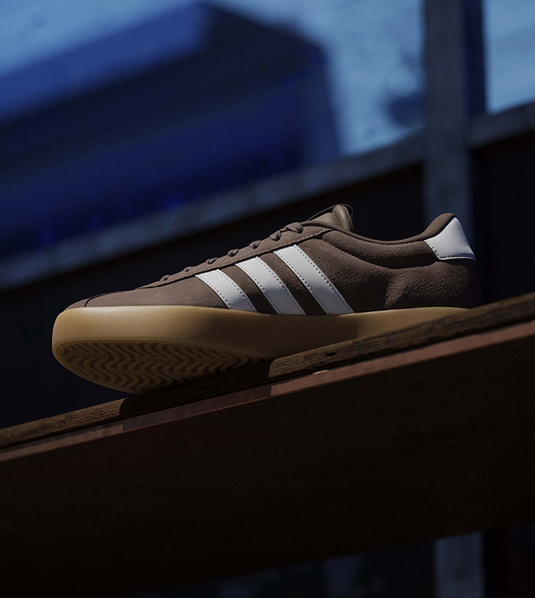 VL COURT 3.0 Lace-Up Sneakers