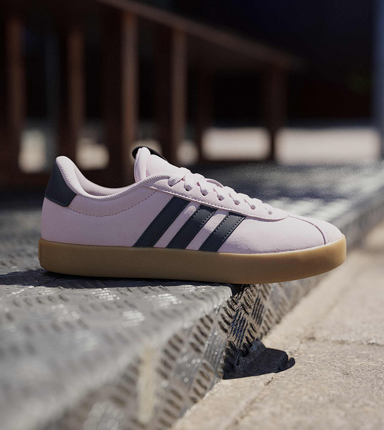 VL COURT 3.0 Lace-Up Sneakers