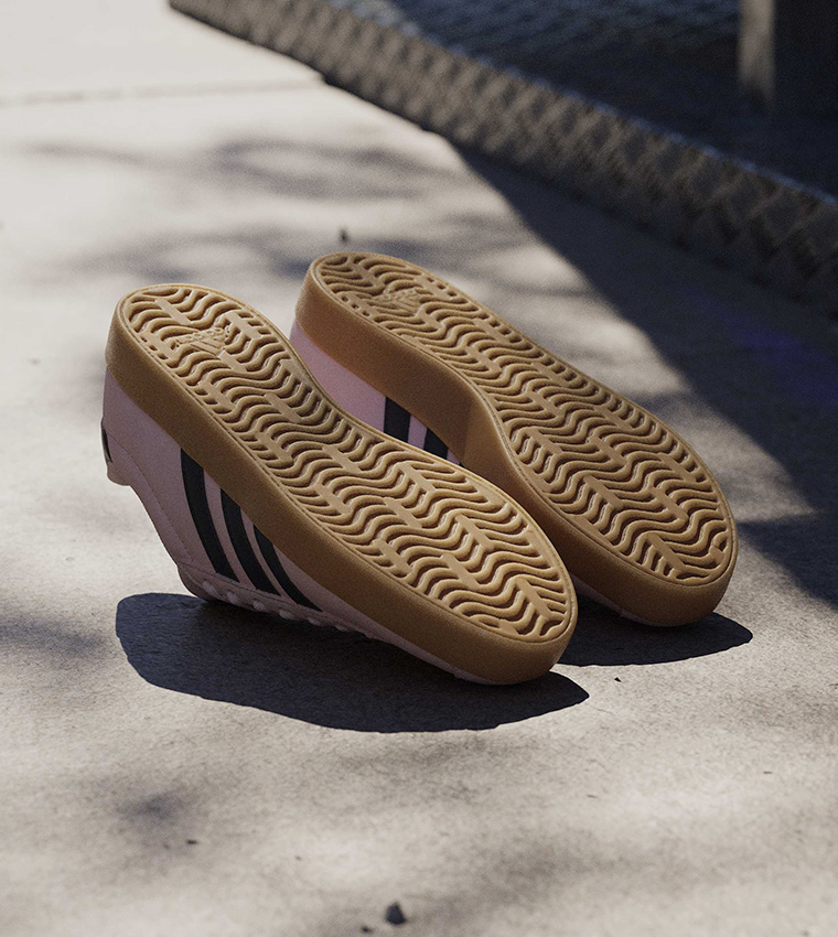 VL COURT 3.0 Lace-Up Sneakers