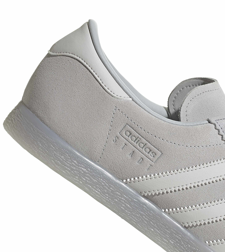 STADT Round Toe Lace-Up Sneakers