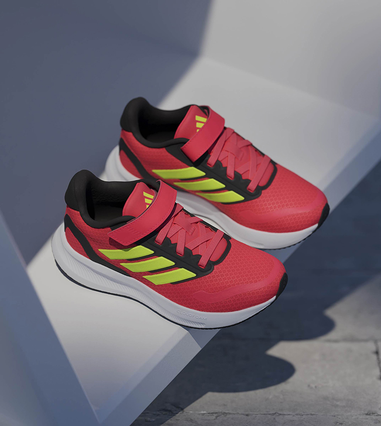 RUN FALCON 5 Runner Sneakers