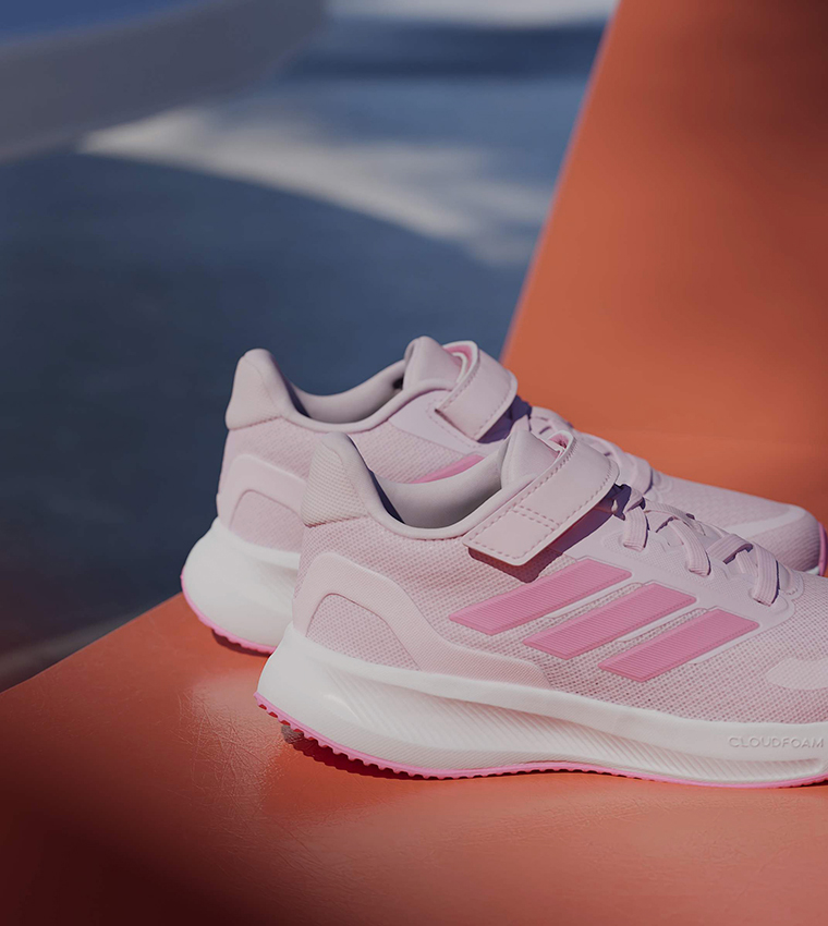 RUN FALCON 5 Runner Sneakers