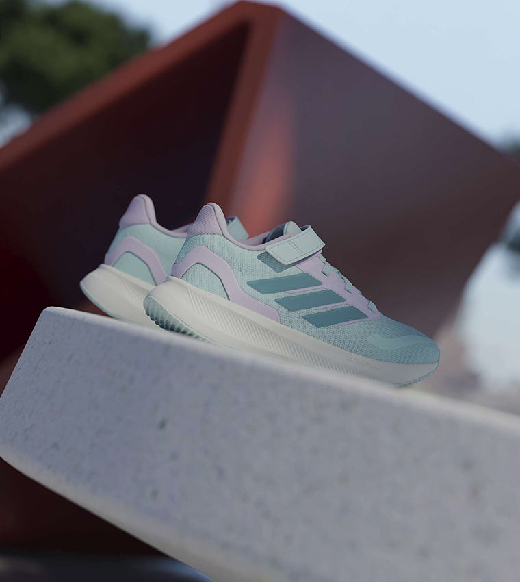 RUN FALCON 5 Runner Sneakers