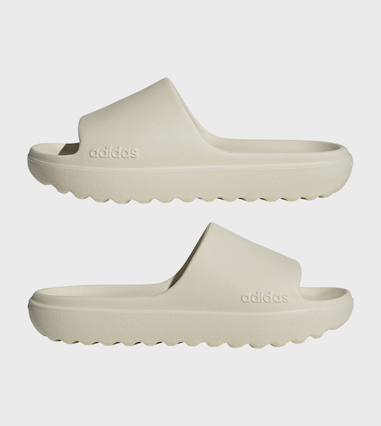 ADILETTE LUMIA Slides
