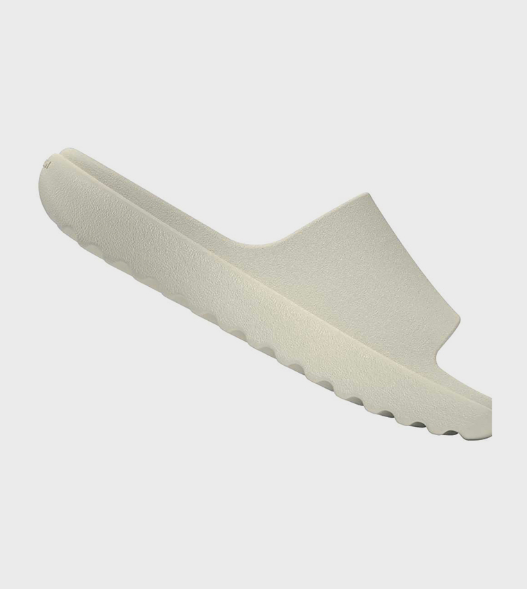 ADILETTE LUMIA Slides