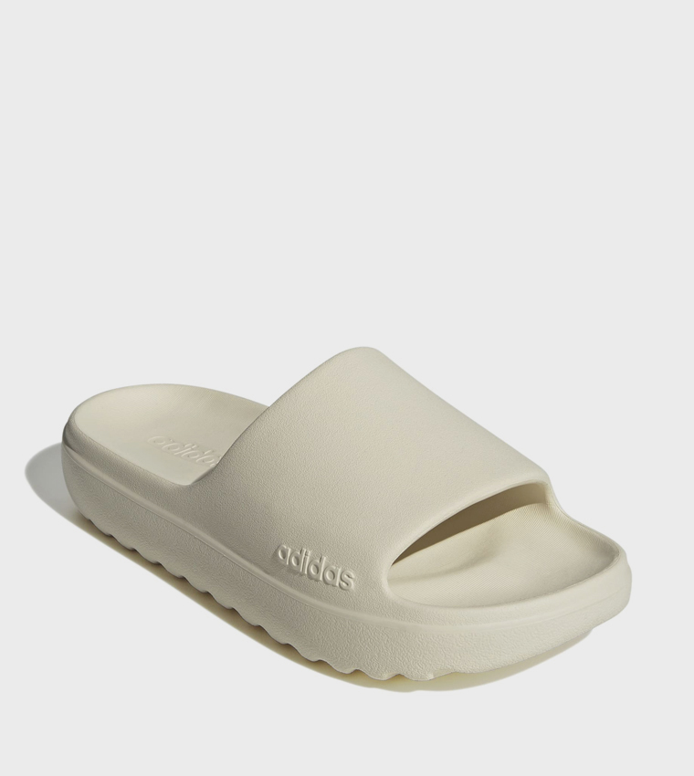 ADILETTE LUMIA Slides