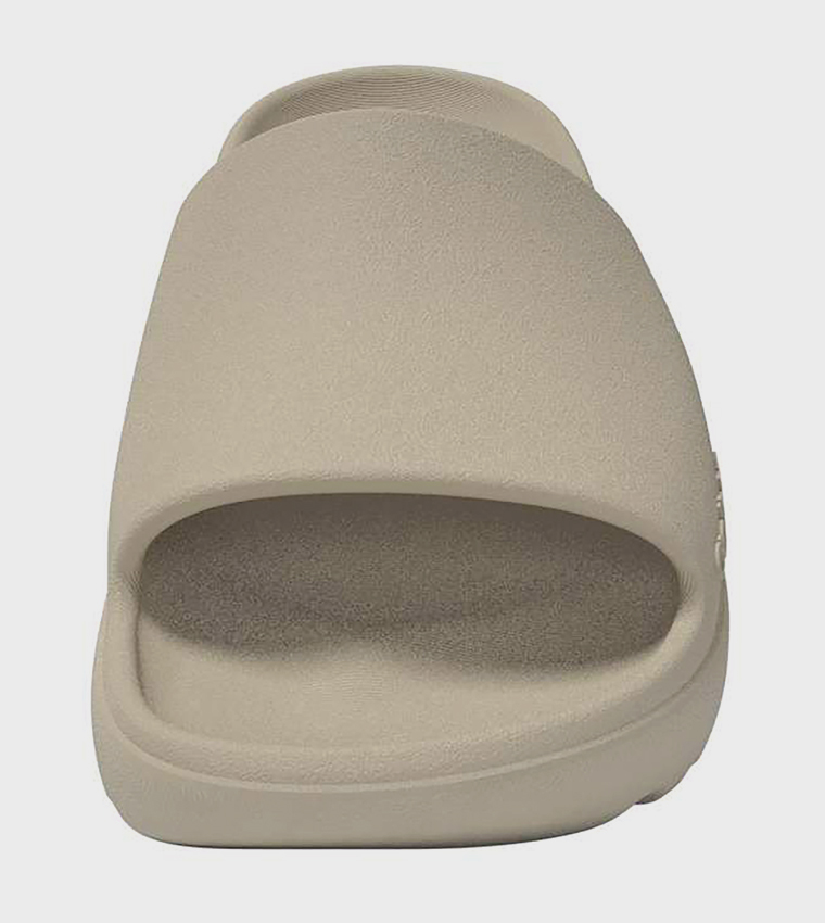 ADILETTE LUMIA Slides