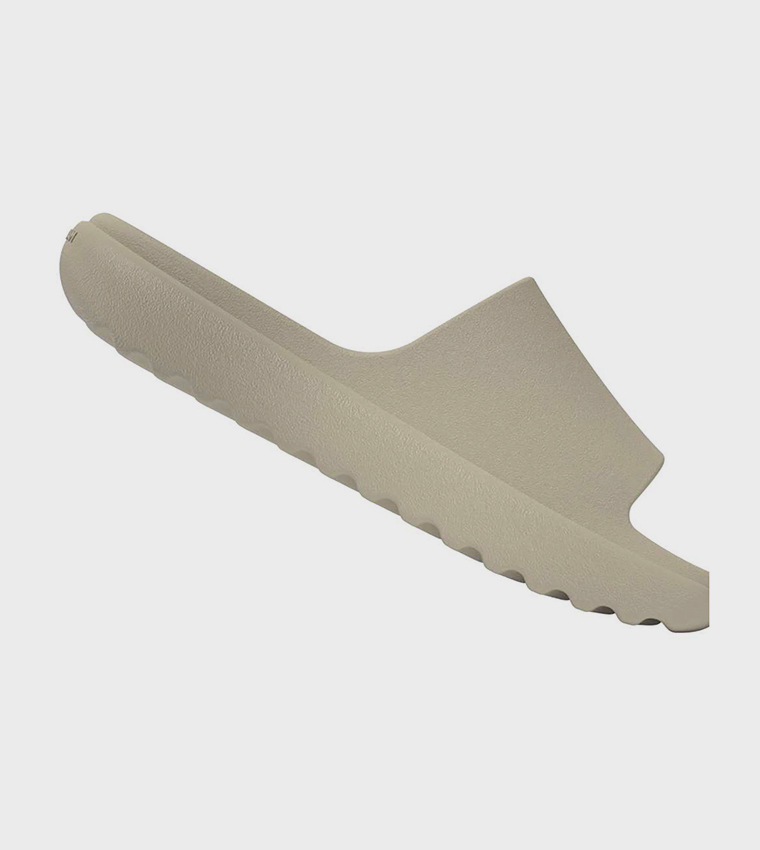 ADILETTE LUMIA Slides