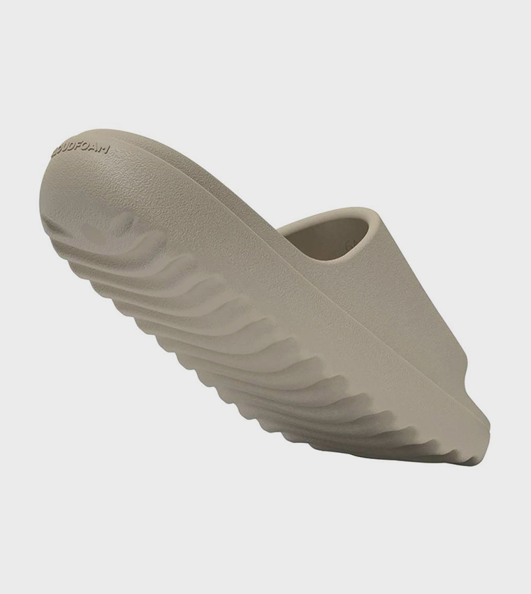 ADILETTE LUMIA Slides