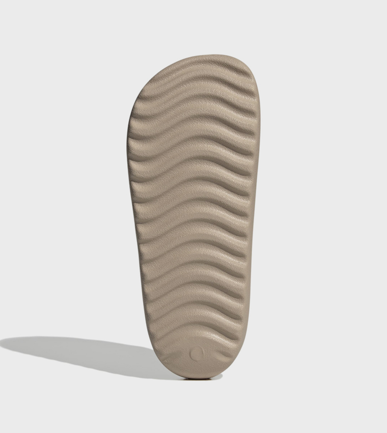 ADILETTE LUMIA Slides