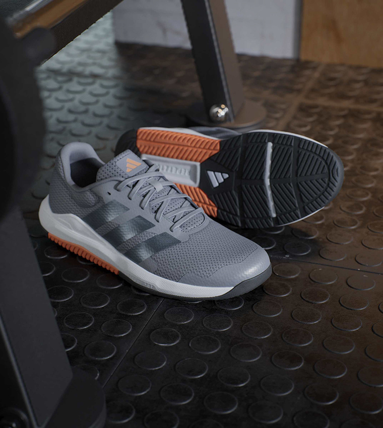 حذاء تدريب دروب سيت بيس