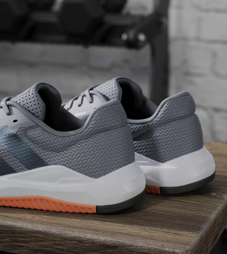 حذاء تدريب دروب سيت بيس