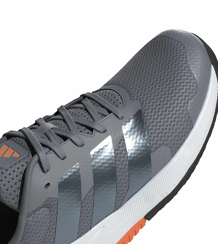 حذاء تدريب دروب سيت بيس