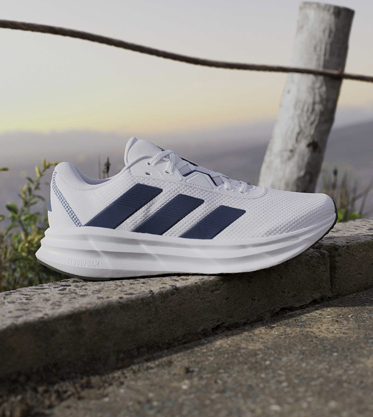 GALAXY 7 Running Shoes