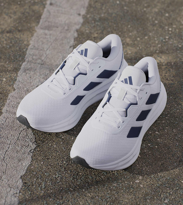 GALAXY 7 Running Shoes