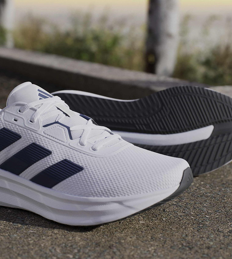 GALAXY 7 Running Shoes