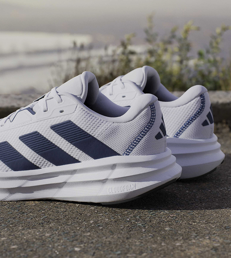 GALAXY 7 Running Shoes