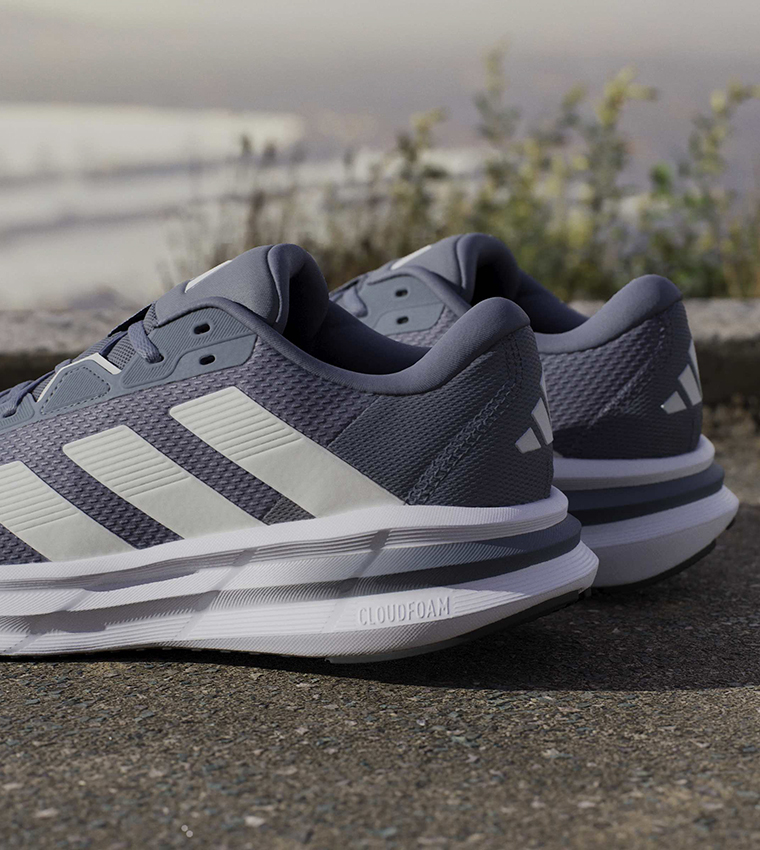 GALAXY 7 Running Shoes