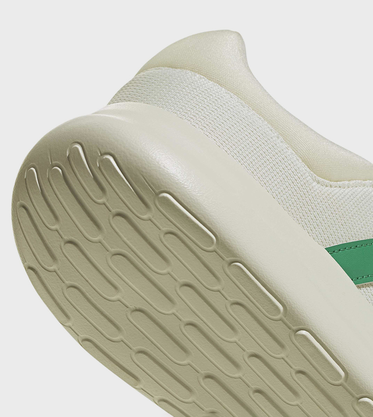 سنيكرز لايت ريسر مخطط برباط