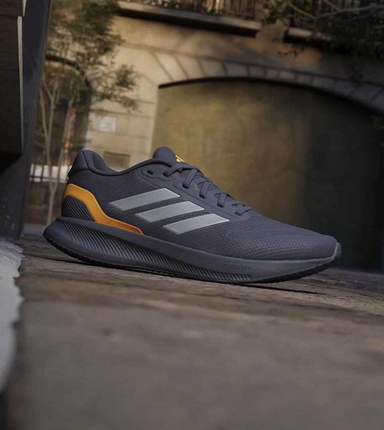 RUNFALCON 5 Stripe Detail Lace-Up Shoes