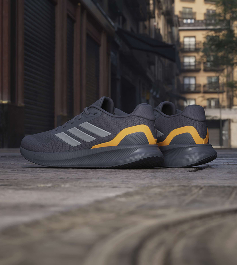 RUNFALCON 5 Stripe Detail Lace-Up Shoes