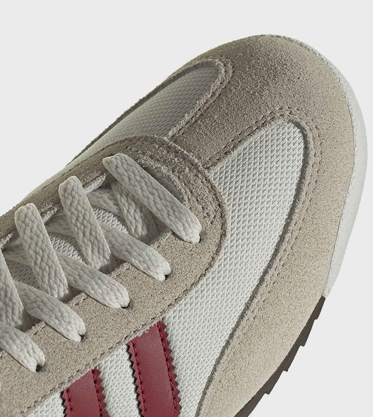 R71 Color Block Lace-Up Sneakers