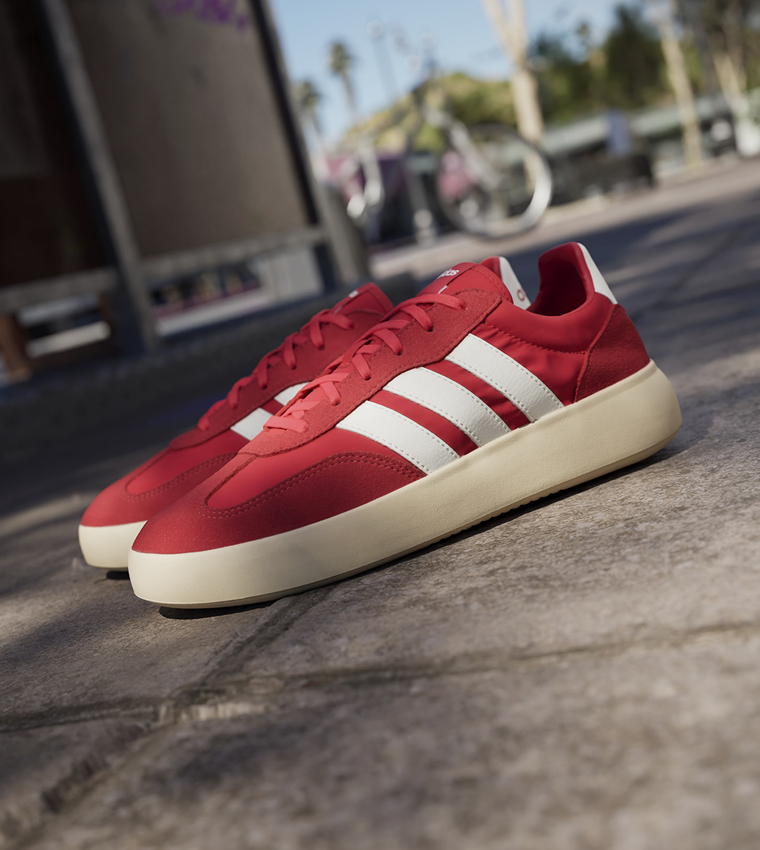 BARREDA DECODE Stripe Detail Lace-Up Sneakers