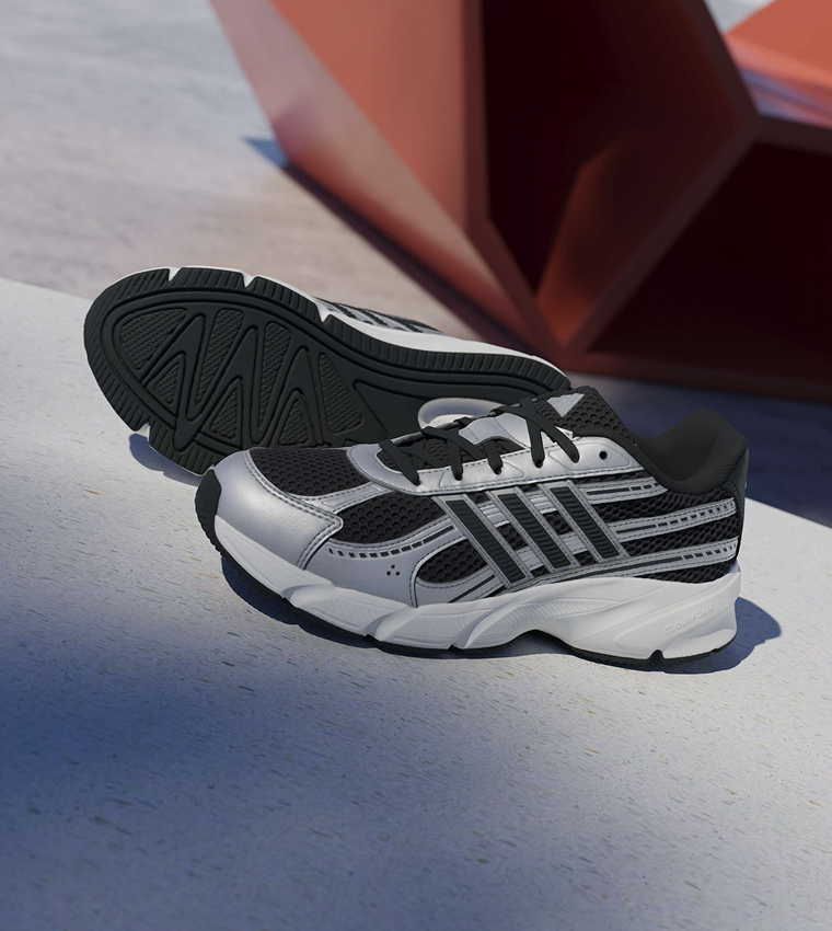 TECHNOCHAOS 2000 Color Block Lace-Up Sneakers