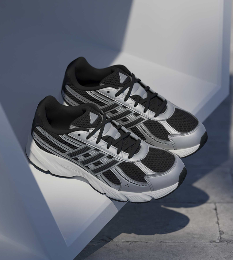 TECHNOCHAOS 2000 Color Block Lace-Up Sneakers