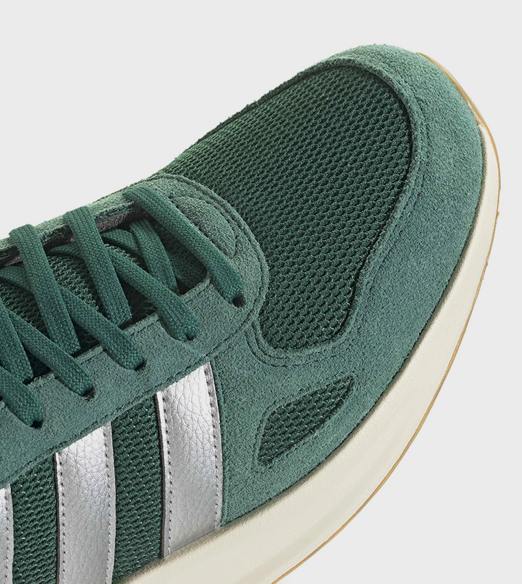 RUN 84 Stripe Detail Lace-Up Shoes