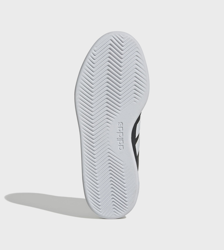 BREAKNET 3.0 Stripe Detail Lace-Up Sneakers