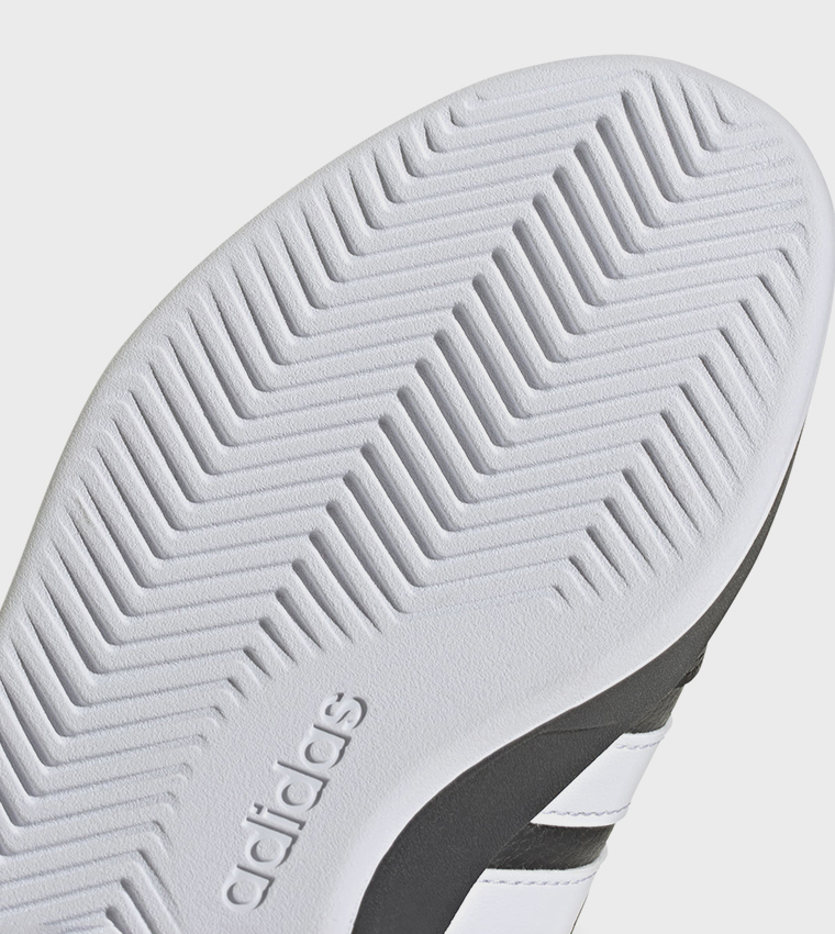 BREAKNET 3.0 Stripe Detail Lace-Up Sneakers