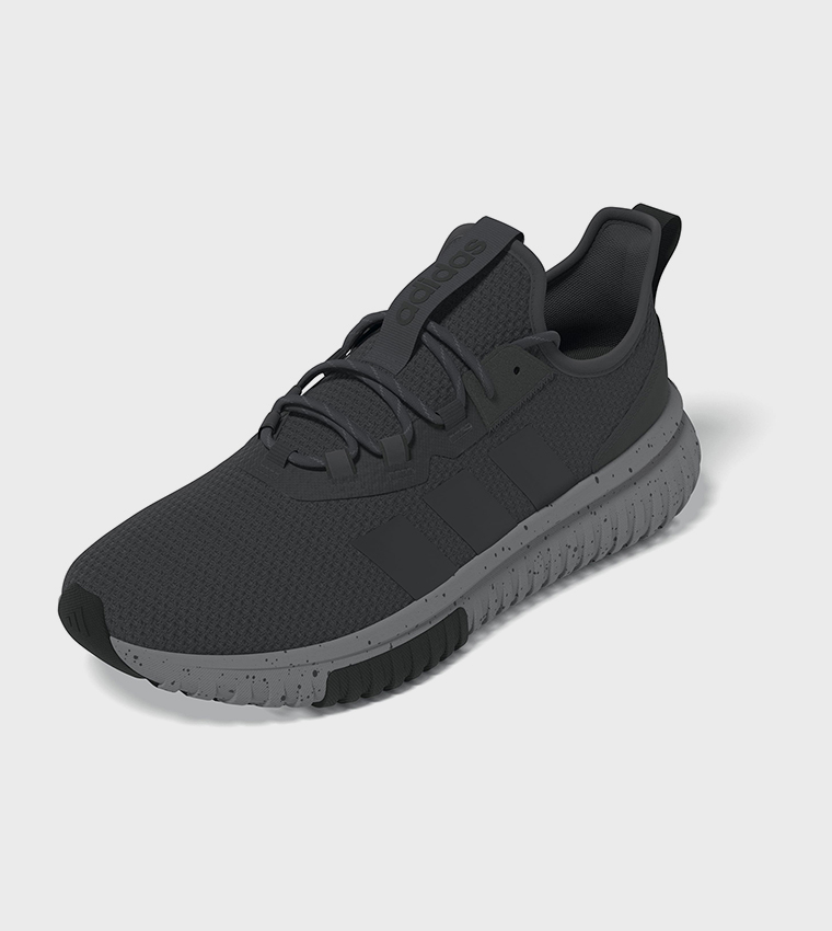 سنيكرز كابتير شبكي بشعار