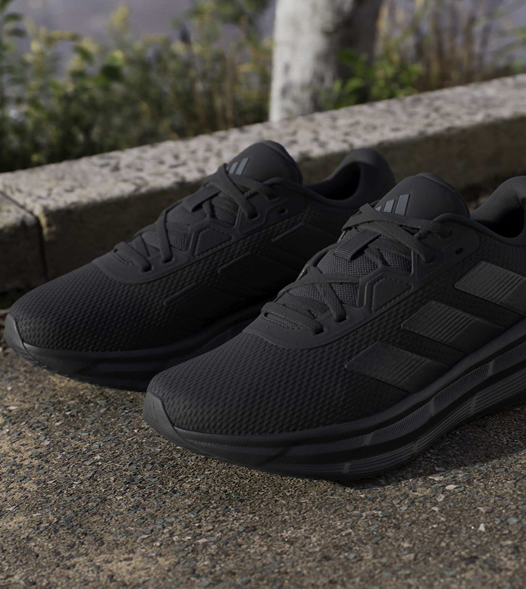 GALAXY 7 EXTRA WIDE Stripe Detail Lace-Up Running Shoes