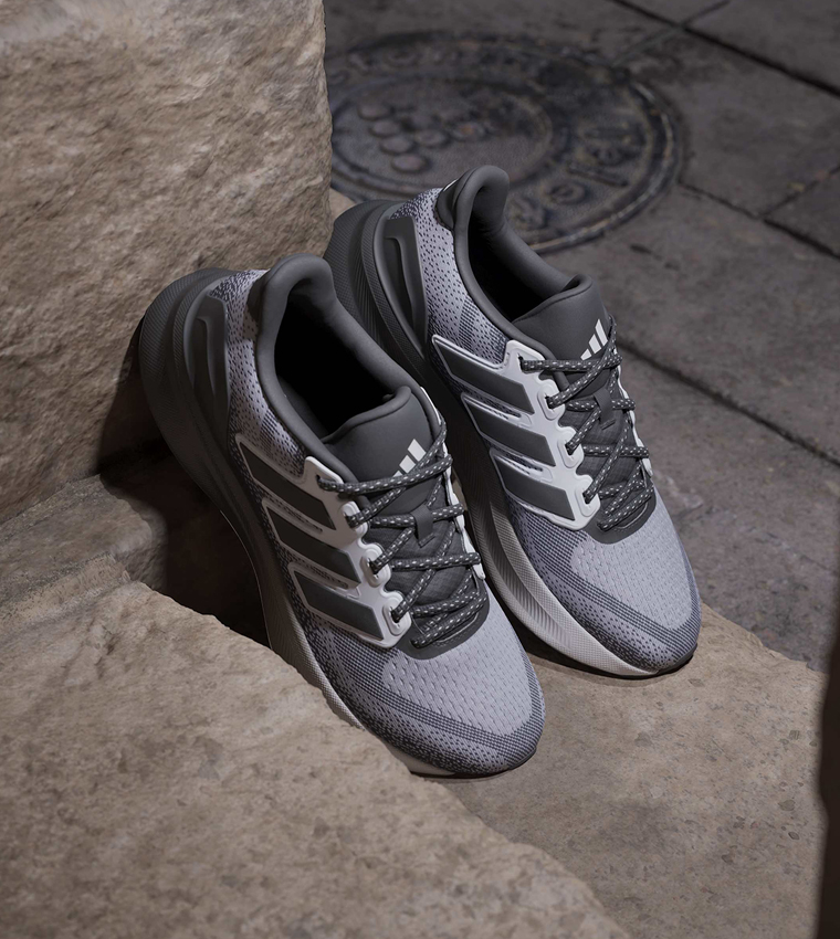 ULTRARUN 5 Color Block Lace-Up Shoes