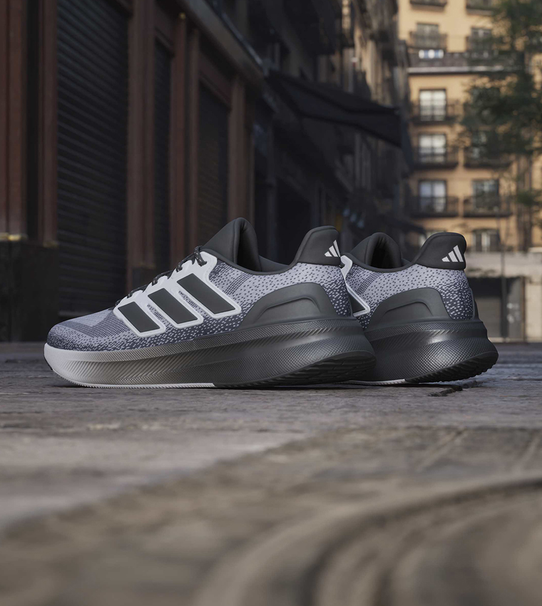 ULTRARUN 5 Color Block Lace-Up Shoes